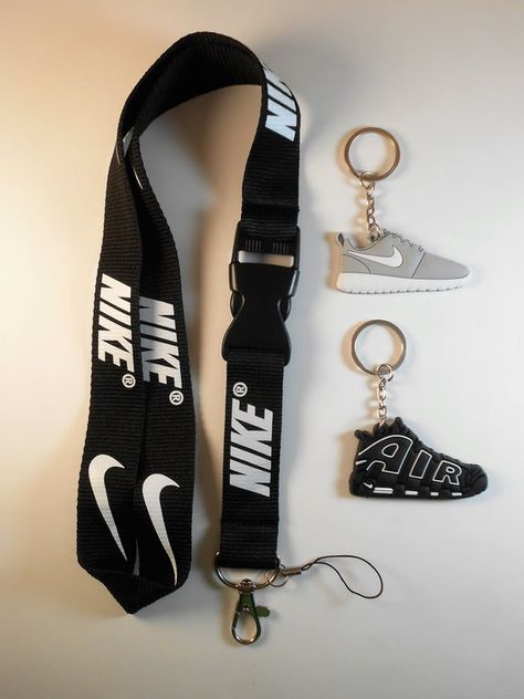 Aesthetic Lanyard, Nike Keychain, Car Keychain Aesthetic, Nike Lanyard, Shoe Keychain, Keychain Aesthetic, Cute Lanyard, New Car Accessories, Cute Lanyards