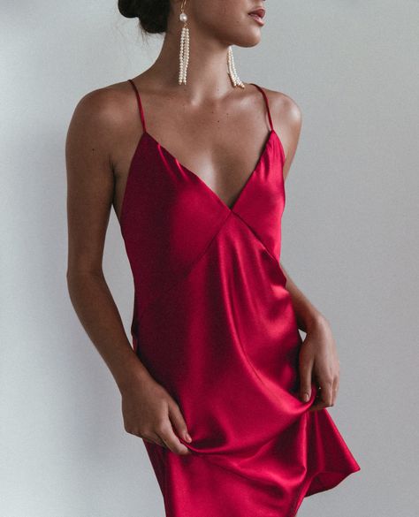 Lady in red | Turn heads in this irresistible shade of silky satin. ​  Our Silky Satin Midi and Mini are now available in this striking shade of Ruby. Available for immediate purchase and urgent delivery.  ​ Mode Pop, Satin Nightgown, Lace Bride, New Years Eve Dresses, Eve Dresses, Grace Loves Lace, Midi Slip Dress, Satin Bridesmaid Dresses, Silk Slip Dress