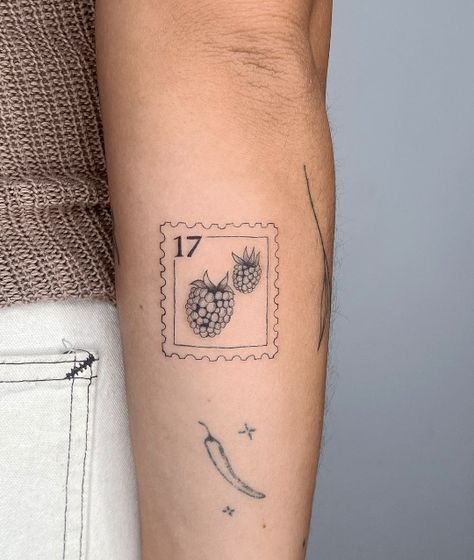 Blackberry Stamp Tattoo, Raspberry Stamp Tattoo, Raisin Tattoo, Fruit Stamp Tattoo, Berry Tattoo Ideas, Raspberry Tattoo Minimalist, Blackberry Tattoos, Mulberry Tattoo, Berry Tattoos