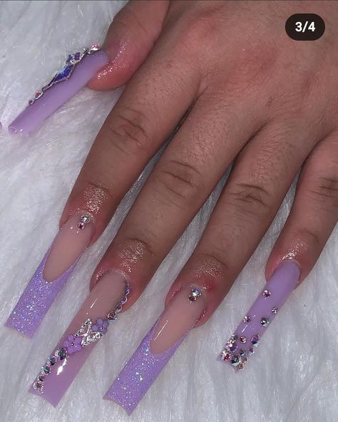 Lilac Quince Nail Ideas, Purple Nail Designs Quince, Birthday Nails 30th Art Designs, September Birthday Nails Acrylic, Purple Quinceanera Theme Chambelanes, Cute Nails For Birthday Purple, Sweet 16 Lavender Dresses, Lavender Nails For Prom, Nails For A Dark Purple Dress