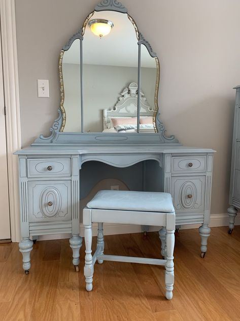 Blue Vanity Bedroom, French Country Makeup Vanity, Painted Makeup Vanity, Refinished Antique Vanity With Mirror, Vinage Bed Dresser And Vanity Dresser, Victorian Vanity Set, Victorian Vanity, Elegant Bedroom Design, Victorian Desk