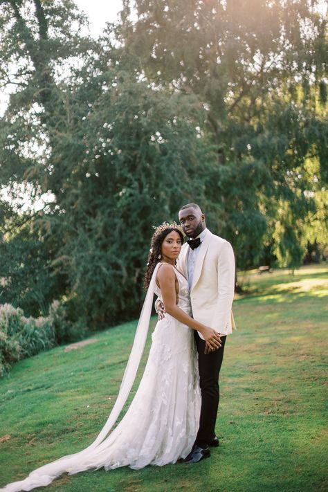 Short Groom Tall Bride, Tall Groom Short Bride, Short Groom, Tall Bride, Historical Wedding, Vineyard Wedding Inspiration, Compton Verney, Short Bride, Photo Mood