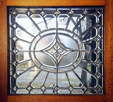 1920s Stained Glass Windows, Tudor Stained Glass Window, Antique Stained Glass Windows Door, Stained Glass Panels Antique, Prairie Design, Stained Glass Historical, Historic Homes For Sale, Old Homes, Prairie Home