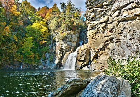 Linville Gorge and Falls - Burke County, North Carolina Area Map, Mountain Photos, Blue Ridge Parkway, Blue Ridge Mountains, Travel Goals, Smoky Mountains, Blue Ridge, North Carolina, Places To Visit