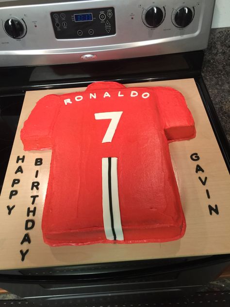 Ronaldo Cake, Jersey Cake, Ronaldo Jersey, Bday Ideas, Kids Birthday Party, Ronaldo, Kids Birthday, Book Worth Reading, Birthday Parties