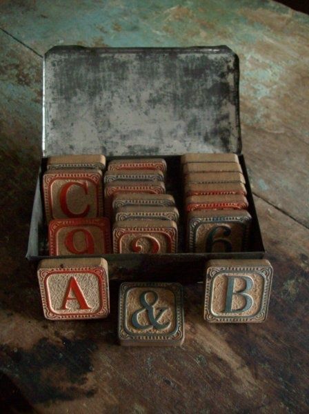 ... Alphabet Blocks, Country Antiques, Abc 123, Antique Toys, Old Toys, Primitive Decorating, Vintage Love, Letters And Numbers, Vintage Baby