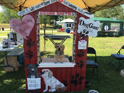 Doggie kissing booth, dog vendor booth #DogGoneSpoiled Dog Backdrop Ideas, Dog House Trunk Or Treat, Pet Vendor Booth Ideas, Trunk Or Treat With Dogs, Trunk Or Treat Ideas With Dogs, Dog Treat Vendor Booth Ideas, Dog Trunk Or Treat Ideas, Dog Photo Booth, Photo Booth Photos