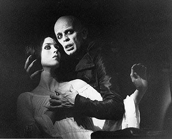 from The Shadow of the Vampire, Werner Herzog's masterpiece with Klaus Kinski and Isabell Adjani. Nosferatu The Vampyre, Nosferatu 1922, Nastassja Kinski, Werner Herzog, Isabelle Adjani, The Creeper, Vampire Movies, Septième Art, The Boogeyman