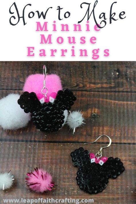 diy disney jewelry pinterest Bead Earrings Diy, Minnie Mouse Costume Diy, Minnie Mouse Diy, Perler Bead Ideas, Perler Bead Earrings, Mouse Diy, Coffee Svg Files, Mickey Earrings, Minnie Mouse Costume