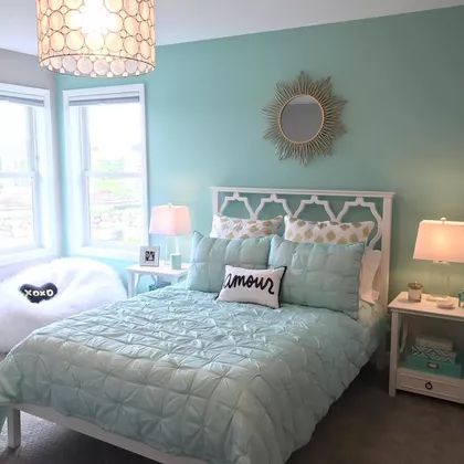 50 Bedrooms Teenage Girls Will Love Girls Bedroom Teal, Teen Girl Bedroom Designs, Teal Rooms, Girl Bedroom Ideas, Pink Bedroom Design, Teenage Girl Room, Teal Bedroom, Teal Walls