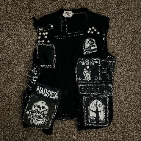 Vest was created and posted by @venusincuffs on Depop!!🖤 Diy Patches, A Teen, Sewing, How To Wear