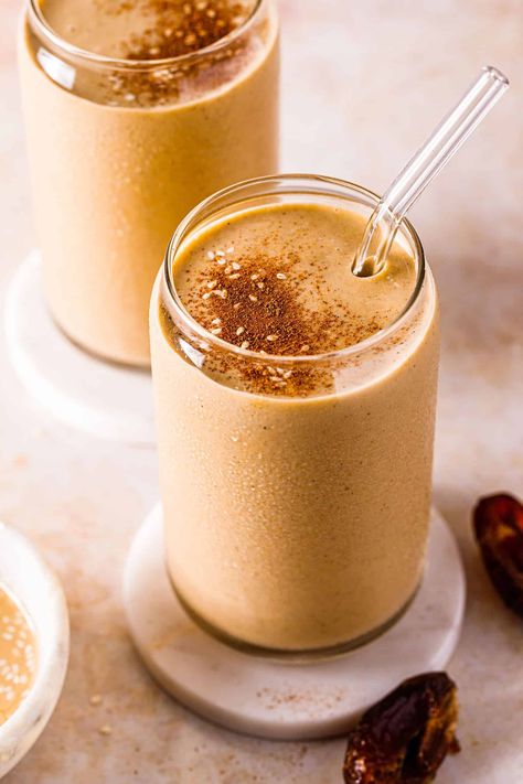 Snickerdoodle Tahini Smoothie Tahini Smoothie, Tahini Date, Butternut Squash Cinnamon, Date Smoothie, Frozen Butternut Squash, Quick Smoothies, Snickerdoodle Cookie, Summer Smoothies, Smoothie Packs