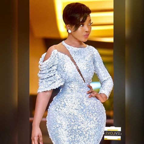 MADAM on Instagram: “👑👑👑 Dress : @evolve_by_eve” Sequence Gown Styles In Nigeria, Sequence Gown Styles, Lace Aso Ebi Styles, Sequence Gown, African Lace Styles, Lace Gown Styles, Dinner Dress Classy, African Lace Dresses, Aso Ebi Styles