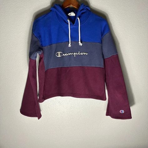 Champion Reverse Weave Sweatshirt Womens Large Blue Purple Colorblock Cropped Color Block Design, Champion Logo, Champion Reverse Weave, Block Design, Bell Bottoms, Blue Gray, Blue Purple, Color Blocking, Sweatshirts Women