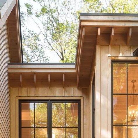 Decor Maine Magazine on Instagram: "This Bridgton home’s exterior blends cedar shingles with board and batten siding, also mixing modern and classic styles. See more of this airy, open home at the link in our bio.  Architect: @winkarchitecture ; Joanna Shaw and Lea Stagno  Builder: @rp_morrison_builders   Landscape Designer: @emmakellylandscape   Decorator: @stylehouseboston   Photo by @jeffrobertsphoto   #decormaine #decormainemag #winkelmanarchitecture #architecture #maine #mainelife #mainedesign #interiordesign #houseinspo" Craftsman Board And Batten, Board And Batten Exterior, Board And Batten Siding, Cedar Shingles, Exterior Renovation, Exterior Remodel, Board And Batten, House Inspo, Landscape Design