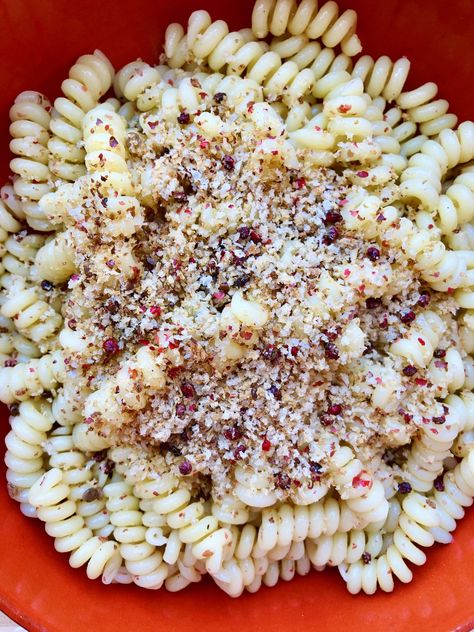 Lemon Pink Peppercorn Fusilli Pink Peppercorn Recipes, Peppercorn Pasta, Peppercorn Recipes, Everyday Italian, Pink Peppercorn, Summer Meals, Celebrity Chef, Celebrity Chefs, Tv Host