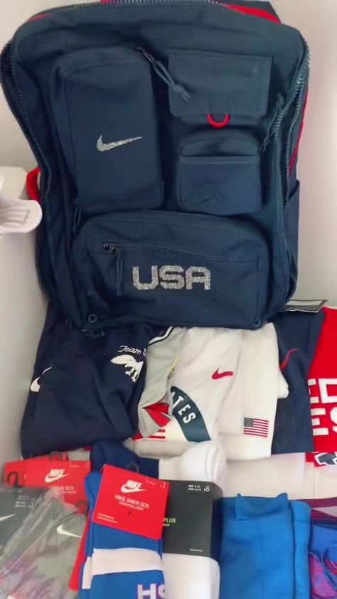 Team Usa Olympics Outfit, Ralph Lauren Olympics, Usa Rugby, Nike Clothes, Team Usa Olympics, Rugby Sevens, Nike Windrunner, Usa Bag, Team Gb