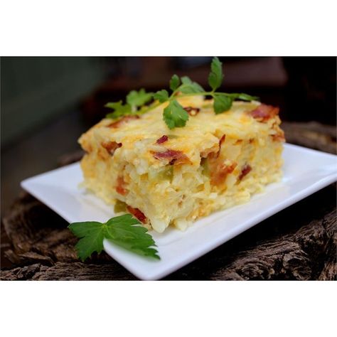 Easter Breakfast Casserole | "I've made this twice now, and it really does help to layer the hashbrowns on the bottom of your pan, bake them first until they start to brown..." Easter Breakfast Casserole, Miracle Rice, Breakfast Casserole Bacon, Miracle Noodles, Hashbrown Breakfast Casserole, Easter Breakfast, Breakfast Recipes Casserole, Breakfast Items, Casserole Recipe