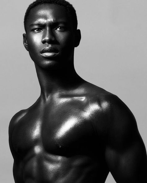 image Sadiq Desh, Character Profiles, Black Male Models, Anatomy Practice, Headshot Poses, Shortcut Keys, Airbnb Promotion, Male Models Poses, Dark Skin Men