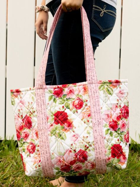 Large Tote Bag Pattern, Quilted Tote Bags Patterns, Diy Beach Bag, Easy Bag, Tote Bag Pattern Free, Big Tote Bags, Tote Bag Tutorial, Bag Pattern Free, Diy Bags Patterns