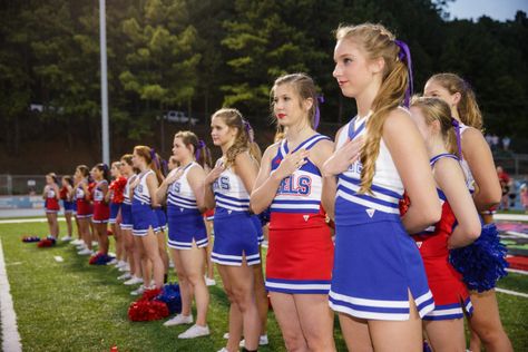 Being a Cheerleader - Etiquette - Varsity.com Varsity Cheer Uniforms, Cheerleading Skills, Cheerleading Chants, Varsity Cheerleading, Cheerleading Jumps, Cheerleading Ideas, Youth Cheer, Cheer Tryouts, High School Cheerleading