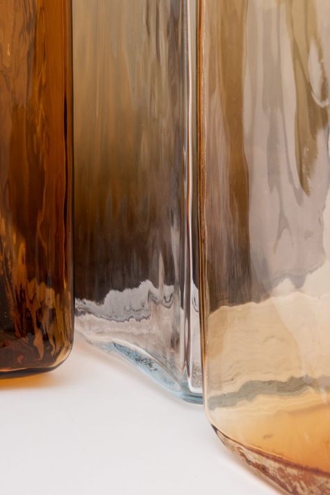 Ruutu Vases by Bouroullec brothers Bouroullec Design, Bouroullec Brothers, Erwan Bouroullec, Mood Images, Jw Marriott, Material Textures, 背景 シンプル, Foto Art, Materials And Textures