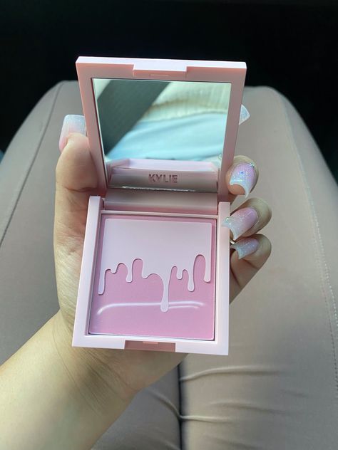 Kylie Cosmetics Winter Kissed 🤍 Kylie Winter Kissed, Kylie Winter Kissed Blush, Kylie Cosmetics Winter Kissed Blush, Kylie Jenenr, Kylie Cosmetics Aesthetic, Kylie's Cosmetics, Kylie Cosmetics Christmas Collection, Kylie Cosmetics Pr Packages, Kylie Cosmetics Holiday Collection