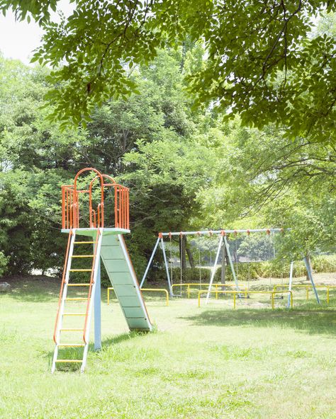 Playground Aesthetic, Retro Kids Clothes, Playground Photography, Childhood Summer, Childhood Photography, Park Aesthetic, Film Camera Photography, Play Ground, Children Park