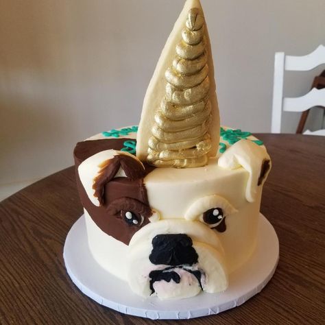 Bulldog Cake Ideas, Bulldog Birthday Cake, Bulldog Cake, Obsessed With Her, Birthday Girl, Instagram A, Girl Birthday, Birthday Parties, Bulldog