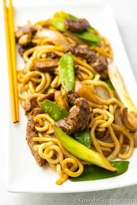 Beef yaki udon stir fry. Beef Udon Noodles, Beef Udon Stir Fry, Beef Yaki Udon, Fry Noodles Recipe, Chicken Yaki Udon, Yaki Udon Recipe, Slow Cooker Red Cabbage, Beef Udon, Stir Fry Meat