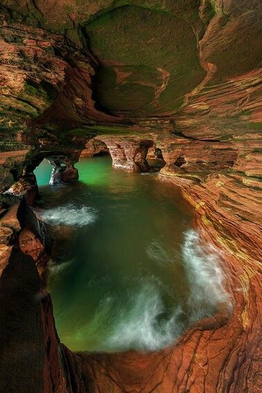 western Australian Cave Apostle Islands National Lakeshore, Sand Island, Apostle Islands, Michigan Travel, Biome, Lake Superior, North Dakota, Vacation Spots, Travel Usa