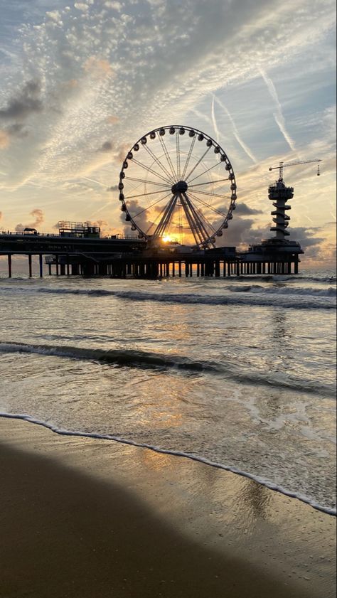 Holland Netherlands Aesthetic, Den Haag Aesthetic, Holland Aesthetic, Holland Beach, The Hague, Photo Inspo, Rotterdam, The Netherlands, Holland