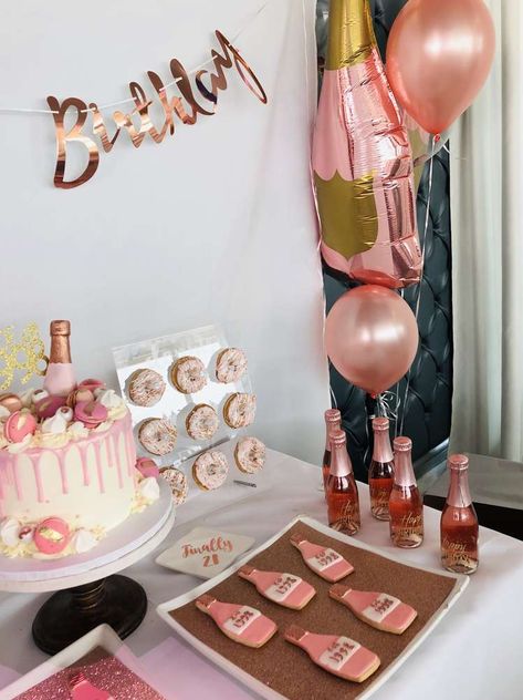 Brunch Birthday Ideas, Brunch Birthday Party Ideas, Brunch Birthday Party, 21st Birthday Girl, 21st Birthday Presents, Champagne Birthday, Brunch And Bubbly, 21st Bday Ideas, Champagne Brunch