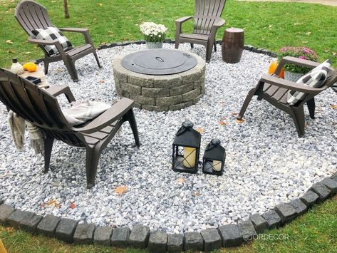 Make Your Own Fire Pit, Diy Fire Pit And Seating Area, How To Make A Fire Pit Area, Firepits Backyard Ideas Diy, Round Gravel Fire Pit Area, Outdoor Fire Pit Area Ideas, Diy Firepits Backyard Seating Areas, Seating Around Fire Pit, Diy Firepits Backyard