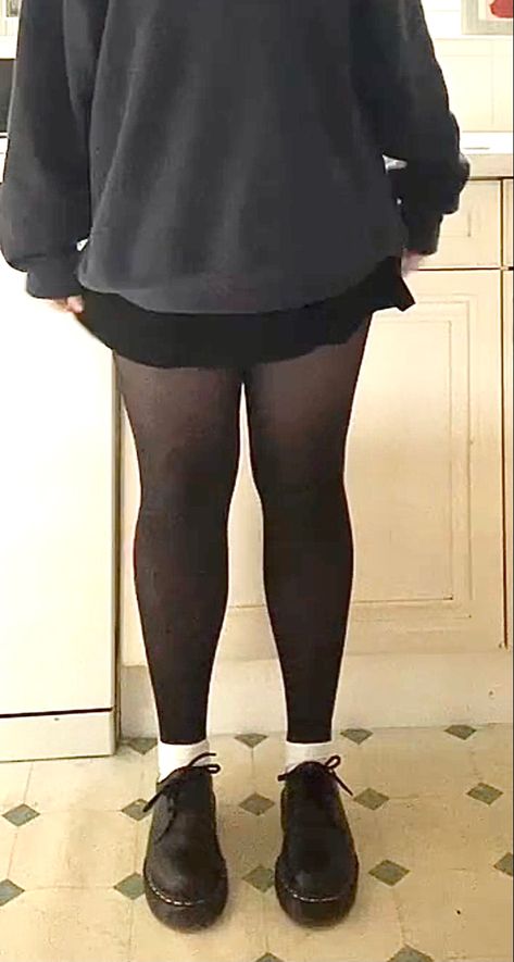 Baggy Jumper And Skirt, Black Skirt And Jumper Outfit, Tights School Outfits, Jumper And Skirt Outfit Winter, Doc Martens With Tights, Crewneck With Skirt, Black Pleated Skirt Outfit Aesthetic, Baggy Jumper Outfit, Pleated Skirt Outfit Aesthetic