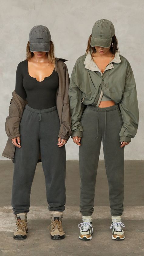 FALL READY FITS #JOAHBROWN #MadeinLosAngeles #WomensClothing #Streetwear Benefits Of Retinol, Cute Hiking Outfit, Womens Active Wear Outfits, Hiking Outfit Fall, Hiking Outfit Women, Joah Brown, Gym Style, Athleisure Outfits, Fashion Mistakes