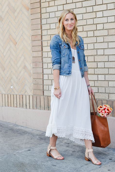 white-dress-spring2 How To Wear Denim Jacket, Spring Denim Jacket, Sunday Dresses, Denim Jacket Outfit, Midi Skirt Outfit, Gaun Fashion, Denim Jacket With Dress, Blue Winter, White Maxi Dresses