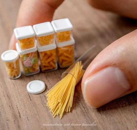 Nunus House, Japanese Miniature, Mini Crafts, Barbie Dollhouse, Tiny Stuff, Doll Bedding, Mini Dollhouse, Diy Miniatures, Barbie Food