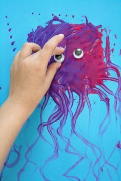 Preschool Letter J Craft-Jelly Fish Letter J Art Preschool, Ocean Animals Preschool, Letter J Crafts, Process Art Preschool, Preschool Ocean, Ocean Craft, Summer Preschool Crafts, J Craft, Sea Activities