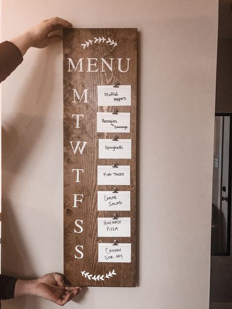 Menu Boards Diy, Diy Dinner Menu Board, Farmhouse Menu Board, Kitchen Writing Board Ideas, Kitchen Schedule Board, Recipe Board Sign, Kitchen Meal Plan Board, Meal Planning Board Diy, Weekly Meal Plan Diy Menu Boards