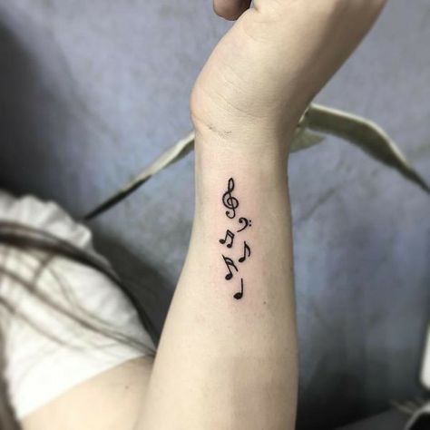 Small Music Tattoos, Tattoo Homme, Music Notes Tattoo, Petit Tattoo, Music Tattoo Designs, Note Tattoo, Ornamental Tattoo, Inspiration Tattoos, Arrow Tattoo