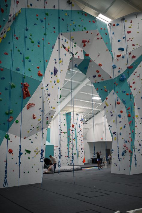 Climbing Hall, Lead Climbing, Bouldering Training, Indoor Climbing Wall, Rock Climbing Gym, Rope Climbing, Bouldering Wall, Barn House Interior, Urban Playground