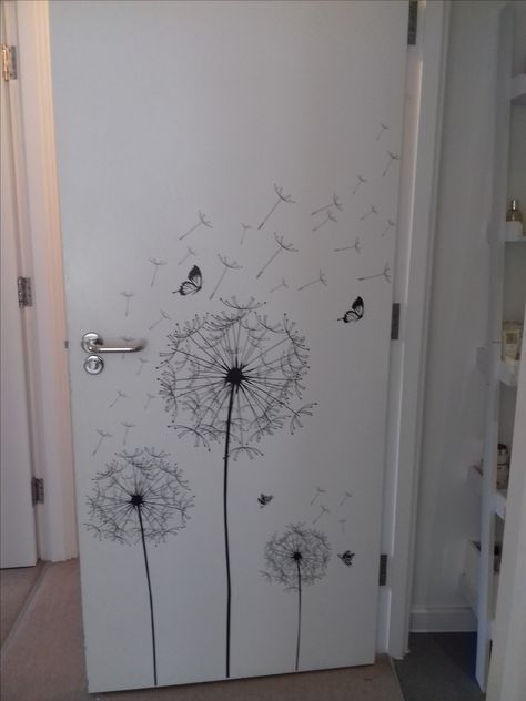 Bathroom Door Mural Ideas, Door Paint Ideas Bedroom, Door Art Ideas Bedroom, Painted Bathroom Door Ideas, Bedroom Door Mural, Painted Bedroom Door Ideas, Bedroom Door Murals Painted, Painting Door Ideas Bedrooms, Door Painting Ideas Bedroom Simple