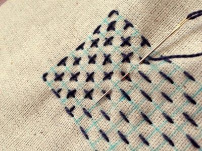 Sashiko Pattern, Stitched Together, Ideas Embroidery, Diy Broderie, Sashiko Embroidery, Sew Ins, Embroidery Tutorial, Pola Kristik, Pola Sulam