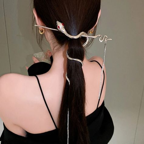 Smarter Shopping, Better Living!  Aliexpress.com Snake Braid, Snake Hair, Chopstick Hair, Chinese Hairstyle, Hair Accessories Clips, Style Punk, Hair Reference, Fashion Hair Accessories, Hair Sticks