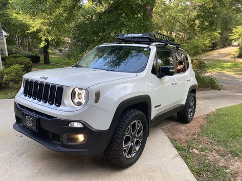 Keep Renegade, Dr Car, Jeep Baby, White Jeep, Wall Panel Design, Dream Cars Jeep, Girly Car, Car Goals, Jeep Cars