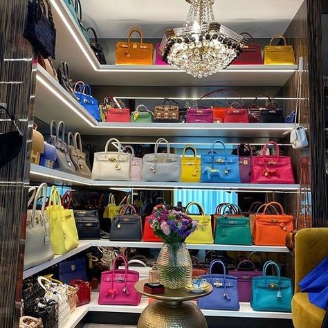 BopTalk’s Instagram post: “Hermès galore!🤩😍😱 When better to organise your closet than a chill Sunday?! How are you spending your weekend? 📸 @iamrenatabarros #hermes…” Bag Closet, Best Designer Bags, Bags And Purses, Replica Designer Handbags, Hermes Handbags, Hermes Bags, Closet Design, Bag Style, The Closet