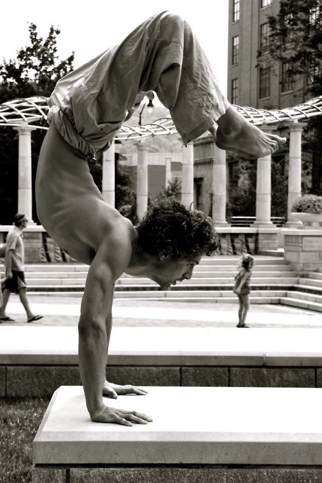 sweet balance Hata Yoga, Yoga Man, Namaste Om, Mens Yoga, Yoga Blog, Om Aum, Yoga Photos, Sup Yoga, Yoga Mom