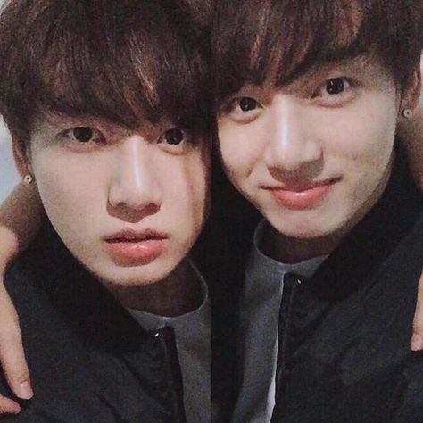 Imagine if jungkook had a twin........ Jungkooks Brother, Brother Photos, Jeongguk Jeon, Jungkook Fanart, Kpop Funny Bts, Jungkook Abs, Kim Taehyung Wallpaper, I Love Bts, Bts Korea