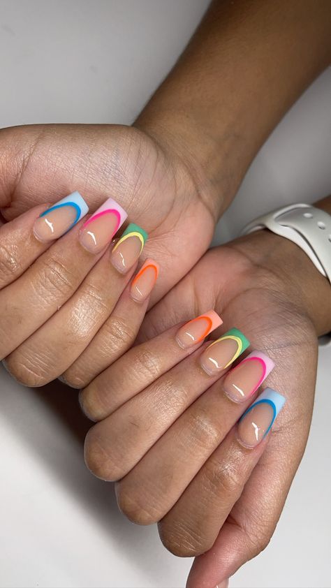 2 Different Hand Color Nails, Different Hand Color Nails, Multicolor Nails Summer, Med Nails, Vacation Nail Designs, Latest Nails, Multicolor Nails, Square Gel Nails, Wide Nails